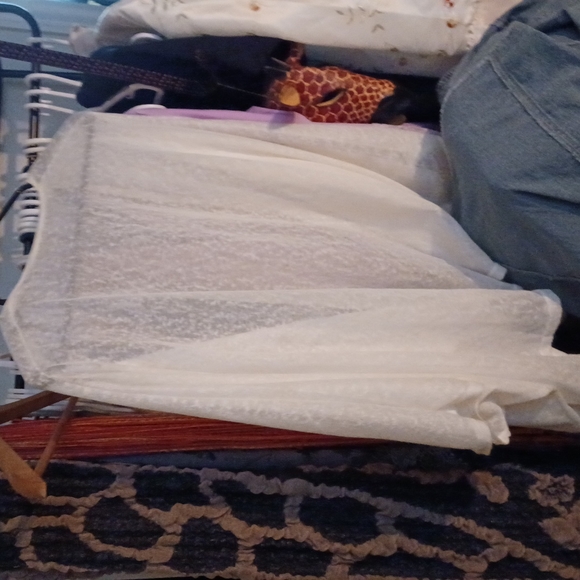 Gauzy Summer Wrap - Picture 4 of 4